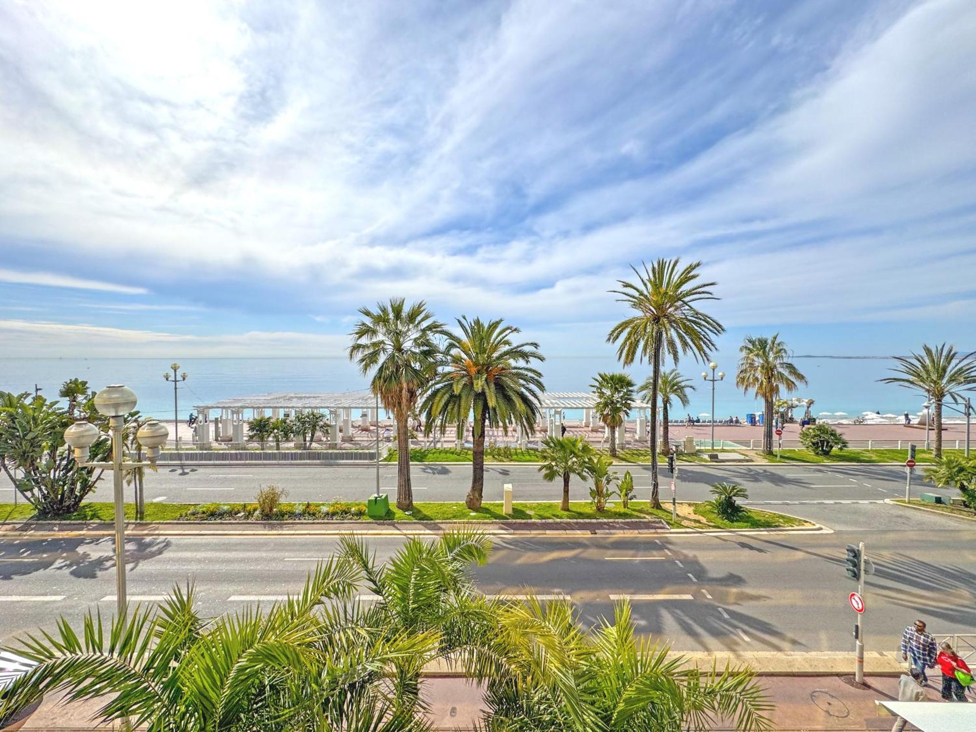 Promenade Holiday - Royal Luxembourg Promenade Nice Bagian luar foto